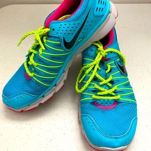 Nike Tennis Shoes - Women’s Size 7. Blue